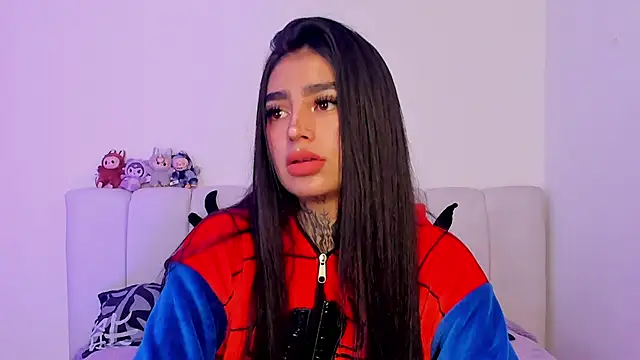 shadowcatt  online show from April 28, 2026, 10:37 pm