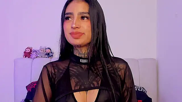 shadowcatt  online show from April 29, 2026, 7:31 pm