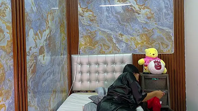  Jessi29  online show from May 9, 2026, 1:27 pm