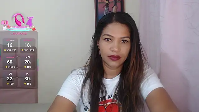 makennaa  online show from March 10, 2026, 10:09 am