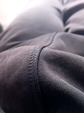 TheeMassageMobileSpa online show from October 20, 2025, 10:27 am