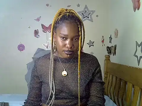 Snapshot of Pretty_tiffany chatting on March 19, 2025, 2:05 am Pretty tiffany online show from March 19, 2025, 2:05 am