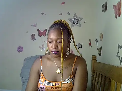 Snapshot of Pretty_tiffany chatting on March 20, 2025, 8:51 pm Pretty tiffany online show from March 20, 2025, 8:51 pm