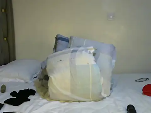 Snapshot of Pretty_tiffany chatting on October 7, 2025, 10:51 pm Pretty tiffany online show from October 7, 2025, 10:51 pm