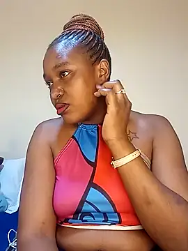 Snapshot of Pretty_tiffany chatting on October 21, 2025, 11:27 pm Pretty tiffany online show from October 21, 2025, 11:27 pm