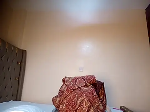 Snapshot of Pretty_tiffany chatting on November 22, 2025, 10:36 am Pretty tiffany online show from November 22, 2025, 10:36 am