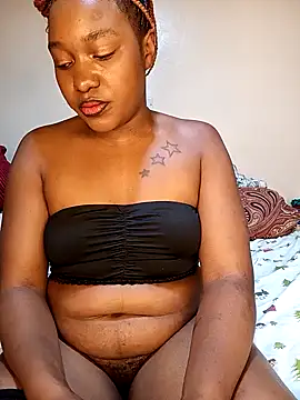 Snapshot of Pretty_tiffany chatting on December 2, 2025, 5:30 pm Pretty tiffany online show from December 2, 2025, 5:30 pm