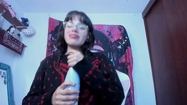 Snapshot of Lucyfx666 chatting on May 26, 2026, 7:15 am Lucyfx666 online show from May 26, 2026, 7:15 am