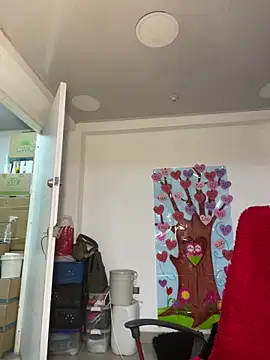 Snapshot of AnnbellaRosse chatting on September 16, 2025, 5:25 pm AnnbellaRosse online show from September 16, 2025, 5:25 pm