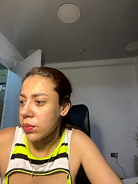 Snapshot of AnnbellaRosse chatting on September 29, 2025, 4:12 pm AnnbellaRosse online show from September 29, 2025, 4:12 pm