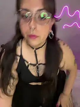 Mizztikaa online show from February 4, 2025, 3:22 am