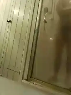 Snapshot of DrbigdickUK chatting on December 21, 2024, 7:06 pm DrbigdickUK online show from December 21, 2024, 7:06 pm