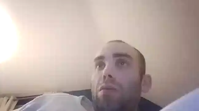 Snapshot of DrbigdickUK chatting on December 25, 2024, 1:31 am DrbigdickUK online show from December 25, 2024, 1:31 am