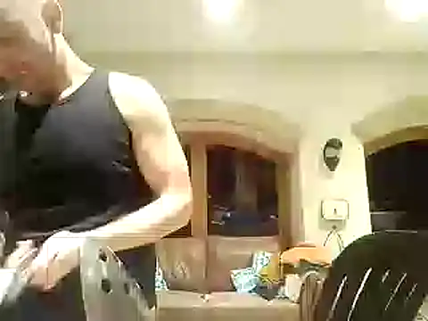 Snapshot of DrbigdickUK chatting on December 30, 2024, 6:27 pm DrbigdickUK online show from December 30, 2024, 6:27 pm