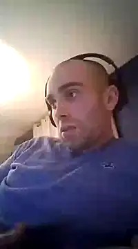 Snapshot of DrbigdickUK chatting on December 30, 2024, 10:45 pm DrbigdickUK online show from December 30, 2024, 10:45 pm