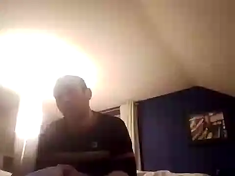 Snapshot of DrbigdickUK chatting on January 20, 2025, 10:59 pm DrbigdickUK online show from January 20, 2025, 10:59 pm