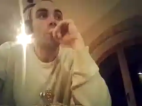 Snapshot of DrbigdickUK chatting on February 3, 2025, 11:26 pm DrbigdickUK online show from February 3, 2025, 11:26 pm