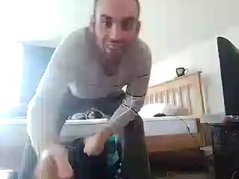 Snapshot of DrbigdickUK chatting on February 15, 2025, 12:11 pm DrbigdickUK online show from February 15, 2025, 12:11 pm