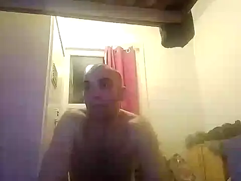 Snapshot of DrbigdickUK chatting on February 28, 2025, 10:28 pm DrbigdickUK online show from February 28, 2025, 10:28 pm