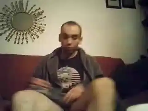 Snapshot of DrbigdickUK chatting on October 17, 2025, 7:49 pm DrbigdickUK online show from October 17, 2025, 7:49 pm