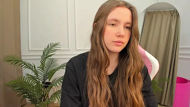 MaryannSoftt online show from March 15, 2025, 6:21 pm