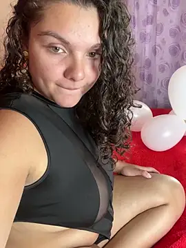 Snapshot of eva_y_marcelo chatting on February 15, 2025, 1:38 pm eva y marcelo online show from February 15, 2025, 1:38 pm