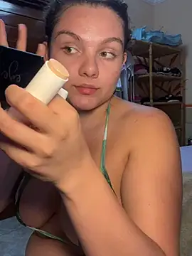 Snapshot of eva_y_marcelo chatting on February 19, 2025, 6:54 pm eva y marcelo online show from February 19, 2025, 6:54 pm