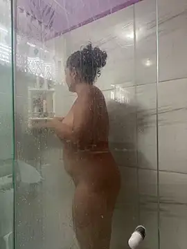 Snapshot of eva_y_marcelo chatting on February 20, 2025, 10:05 am eva y marcelo online show from February 20, 2025, 10:05 am