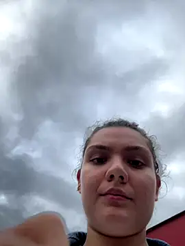 Snapshot of eva_y_marcelo chatting on October 1, 2025, 10:05 pm eva y marcelo online show from October 1, 2025, 10:05 pm