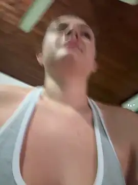 Snapshot of eva_y_marcelo chatting on November 3, 2025, 11:11 am eva y marcelo online show from November 3, 2025, 11:11 am