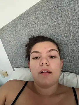 Snapshot of eva_y_marcelo chatting on December 5, 2025, 1:20 pm eva y marcelo online show from December 5, 2025, 1:20 pm