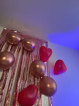 Snapshot of eva_y_marcelo chatting on February 15, 2026, 11:52 am eva y marcelo online show from February 15, 2026, 11:52 am