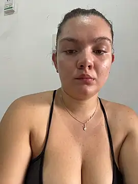 Snapshot of eva_y_marcelo chatting on March 10, 2026, 12:32 pm eva y marcelo online show from March 10, 2026, 12:32 pm