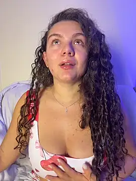 Snapshot of eva_y_marcelo chatting on March 23, 2026, 10:19 am eva y marcelo online show from March 23, 2026, 10:19 am