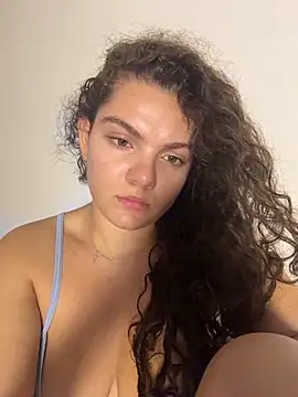 Snapshot of eva_y_marcelo chatting on April 3, 2026, 12:14 pm eva y marcelo online show from April 3, 2026, 12:14 pm