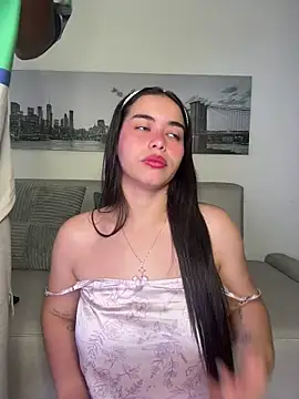 Snapshot of SophieRoyals chatting on May 13, 2026, 2:03 pm SophieRoyals online show from May 13, 2026, 2:03 pm