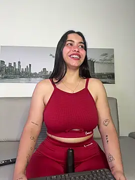 Snapshot of SophieRoyals chatting on May 29, 2026, 1:31 pm SophieRoyals online show from May 29, 2026, 1:31 pm