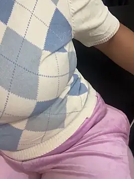 Diya Chopra online show from November 3, 2025, 4:25 am