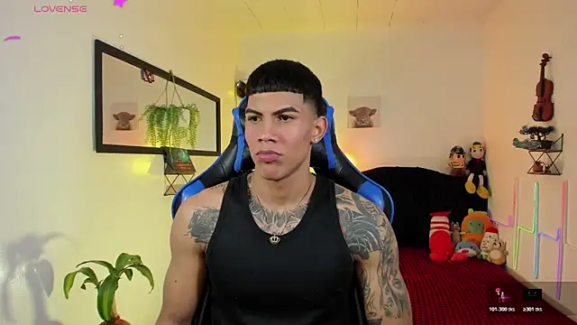 Damian latinxxx online show from March 16, 2026, 3:12 am