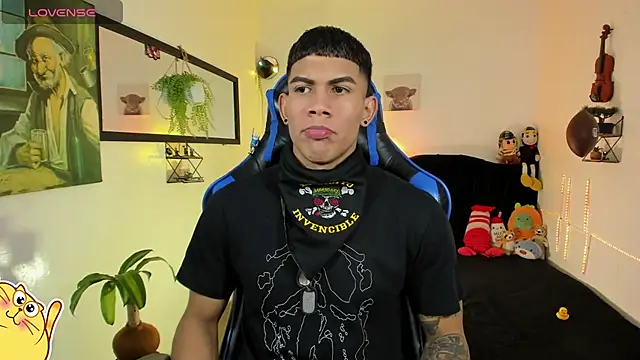 Damian latinxxx online show from March 26, 2026, 3:12 am