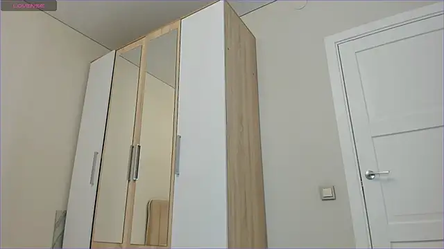 Snapshot of sweety_vikky chatting on February 7, 2025, 12:20 am sweety vikky online show from February 7, 2025, 12:20 am