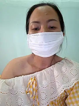 Snapshot of Baby-sexytits18 chatting on March 17, 2025, 10:17 am Baby-sexytits18 online show from March 17, 2025, 10:17 am