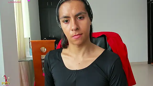 Kamilasalazar online show from February 14, 2025, 2:44 pm