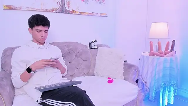 Santy carrington online show from April 13, 2026, 2:00 pm