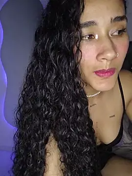 jaderossxx online show from July 16, 2026, 2:06 am
