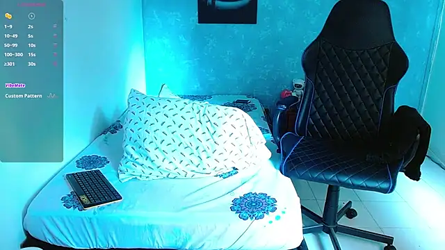 Snapshot of bray_hotboy777 chatting on December 8, 2024, 2:30 pm bray hotboy777 online show from December 8, 2024, 2:30 pm