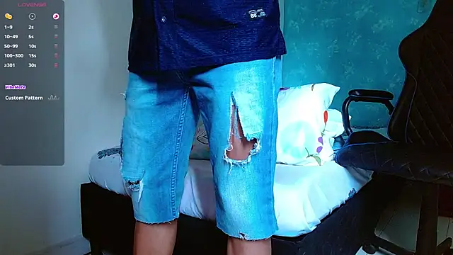 Snapshot of bray_hotboy777 chatting on January 5, 2025, 5:51 pm bray hotboy777 online show from January 5, 2025, 5:51 pm