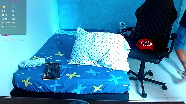 Snapshot of bray_hotboy777 chatting on February 27, 2025, 3:59 pm bray hotboy777 online show from February 27, 2025, 3:59 pm