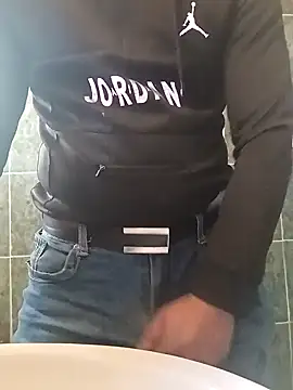 Snapshot of franko1987 chatting on January 11, 2025, 9:26 am franko1987 online show from January 11, 2025, 9:26 am