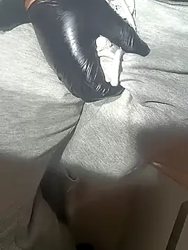 Snapshot of franko1987 chatting on January 16, 2025, 1:14 pm franko1987 online show from January 16, 2025, 1:14 pm